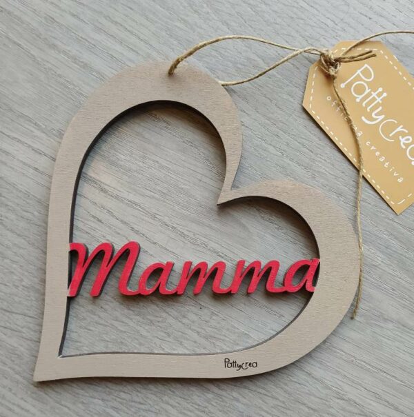Cuore in legno con mamma al centro da appendere 20cm 2831