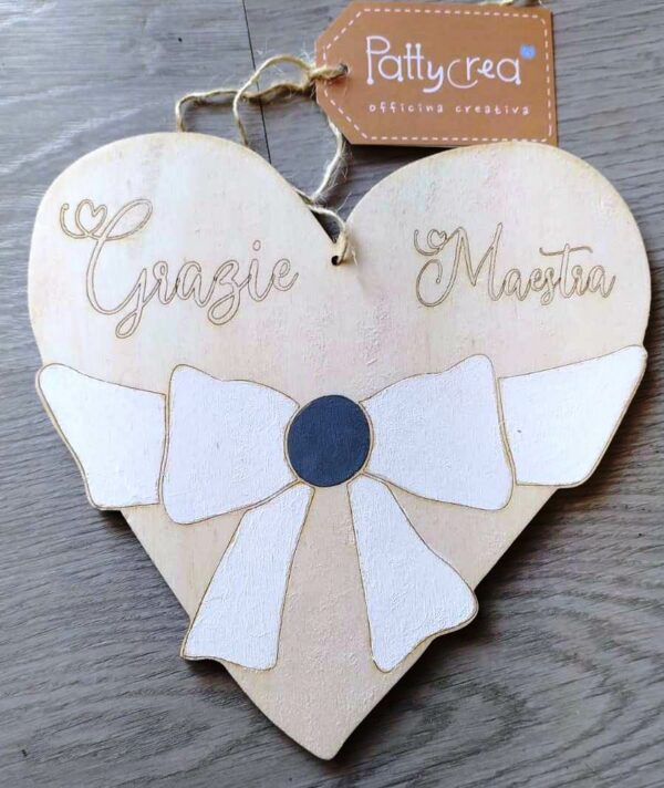 CUORE LEGNO CON SCRITTA E FIOCCO INCISO H.200MM 2205
