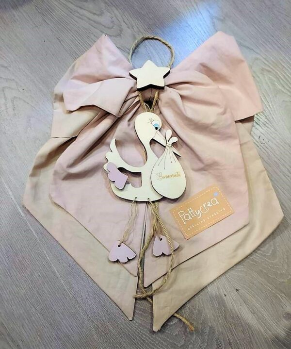 Fiocco nascita in cotone con cicogna
in legno e stelle H.40cm 2596