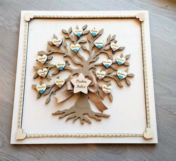 Quadro legno albero della vita e cuoricini con nomi incisi a laser 40x40cm 2502