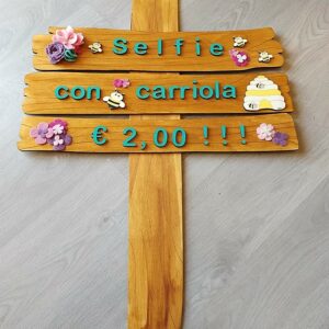 Tabella selfie in legno con api, fiori e lettere H.90cm dipinto a mano 2357