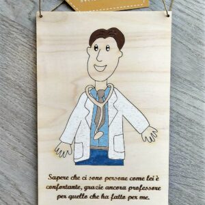 Tag legno con medico e frase incisa personalizzabile H.20cm 2798