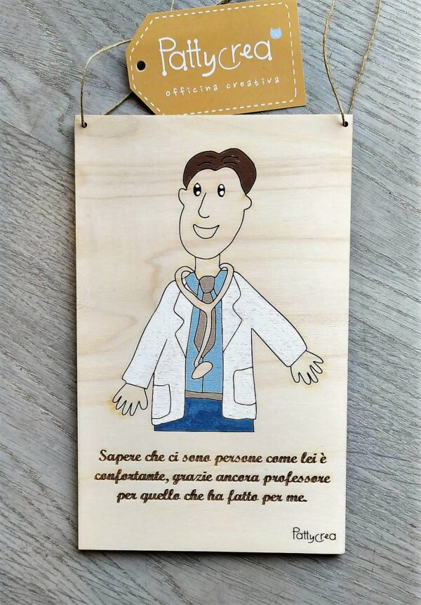 Tag legno con medico e frase incisa personalizzabile H.20cm 2798