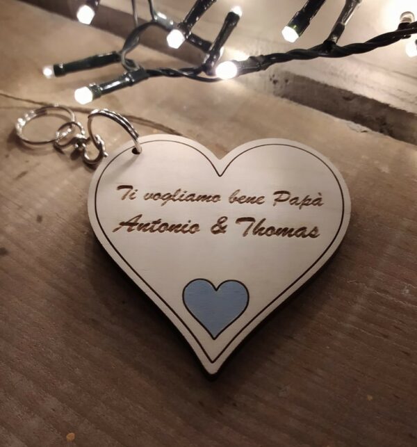 Portachiave legno a forma di cuore con frase incisa personalizzabile per la Festa del Papà 2797