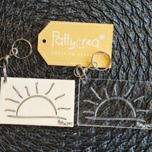 Portachiavi in legno forma card con tramonto inciso  L.8 cm 3161 Pattycrea