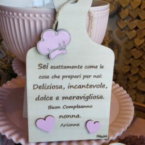 Tagliere legno inciso a alser con frase personalizzabile H.25cm 3429
