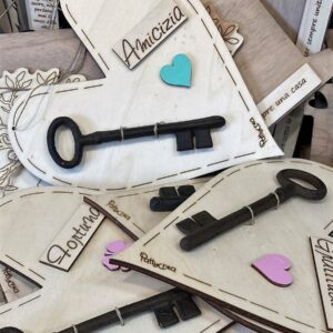 Cuore legno con chiave ferro personalizzabile H.25cm Pattycrea