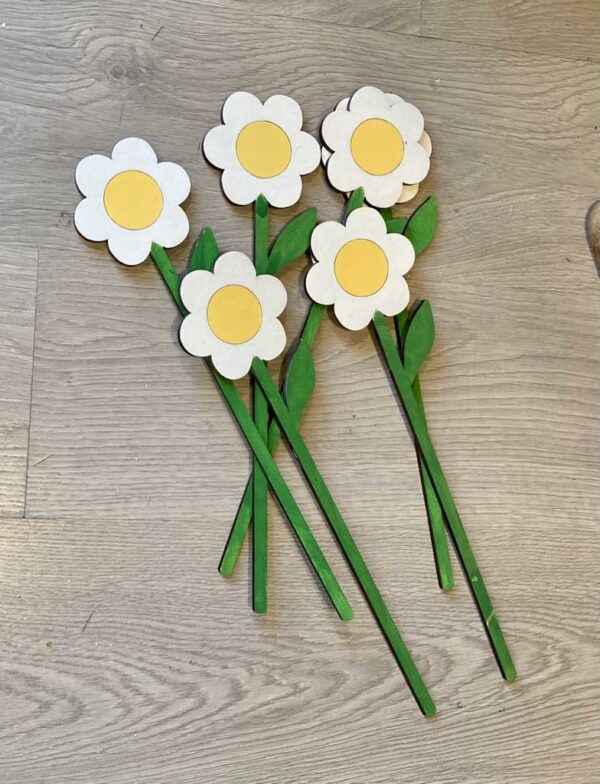 Fiore legno margherita dipinto a mano H.38cm Pattycrea