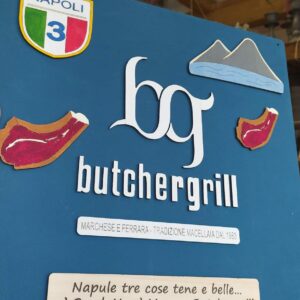 Logo in legno inciso a laser e dipinto a mano per inaugurazione attività butchergrill h40cm