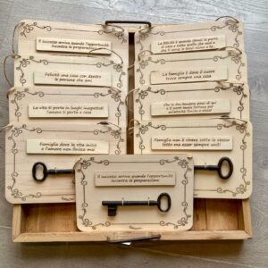 Targa legno con chiave in ferro e frase incisa laser personalizzabile Il successo H.16x25 cm Pattycrea