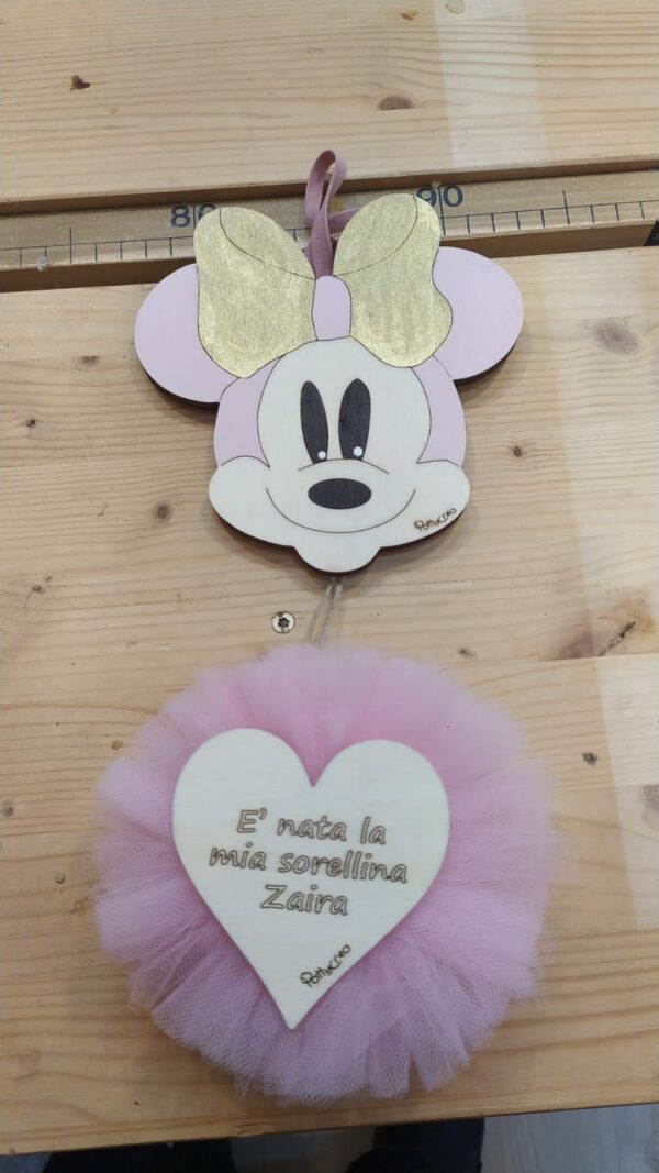 Coccarda clinica minnie con pon pon