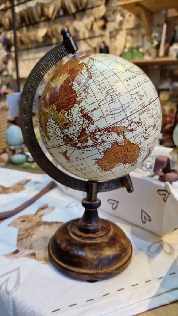 Globo mappamondo D.13cm base legno bianco Pattycrea xx