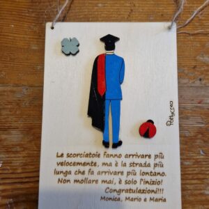 Targa in legno incisa a laser con laureato in rilievo H.15cm Pattycrea