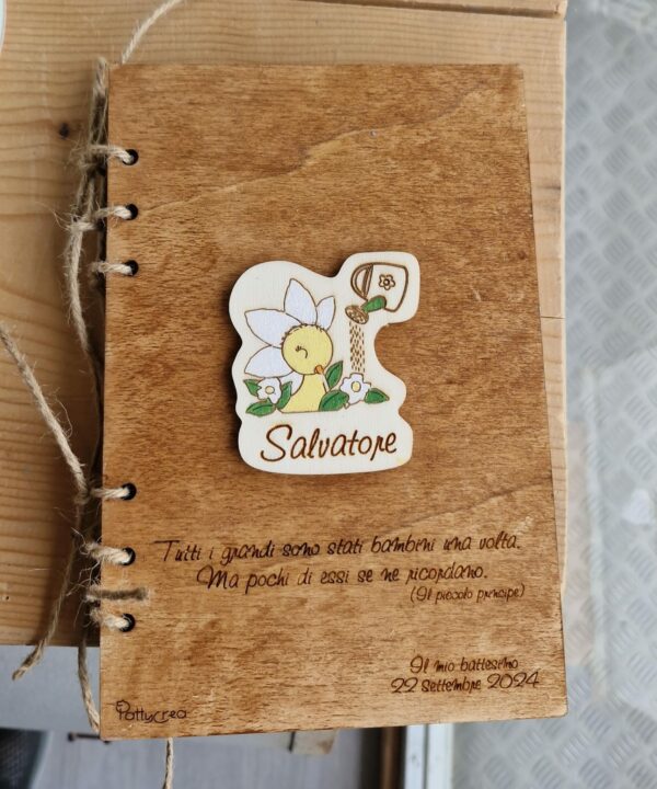 Album Fotografico in Legno Personalizzato con Incisione pulcino dipinto a mano Pattycrea 21x14cm