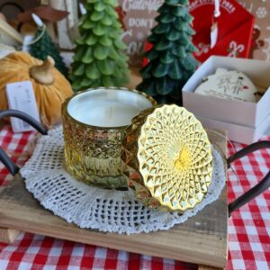 Candela profumata cera di soia composto 100% naturale, capace di esaltare ogni essenza barattolo di vetro oro H.9x9cm Pattycrea
