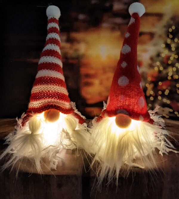 Gnomo stoffa con gambe e corpo luminoso
