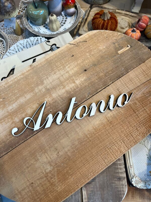 Nome Antonio iniziale legno inciso laser da L.28cm Pattycrea