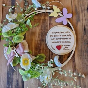 Ghirlanda cerchio personalizzabile con fiori e farfalle 25cm festa della mamma 4728