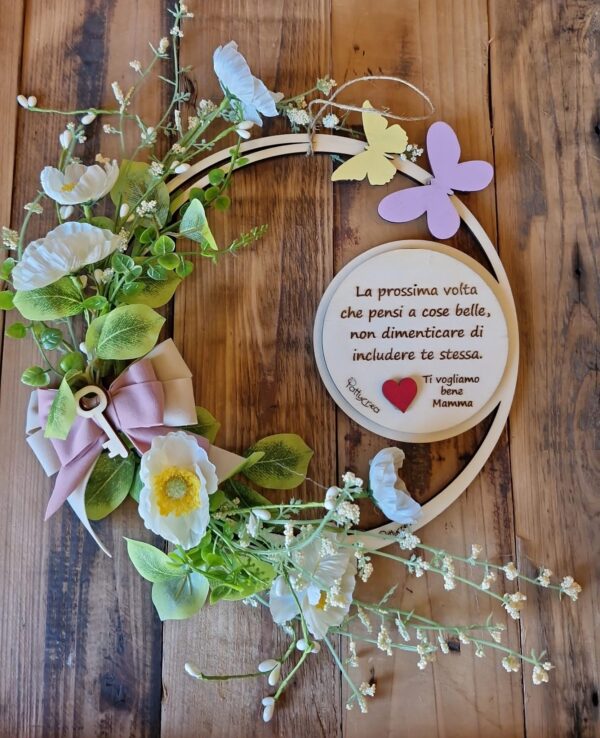 Ghirlanda cerchio personalizzabile con fiori e farfalle 25cm festa della mamma 4728