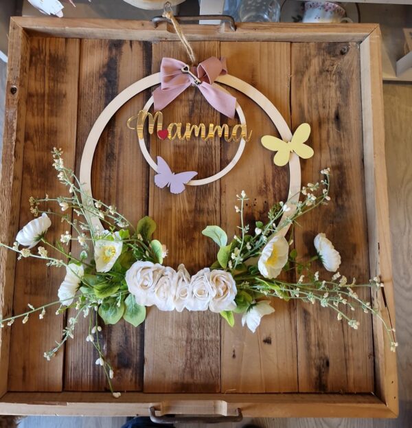 Ghirlanda cerchio personalizzabile con fiori e farfalle 25cm festa della mamma  4728