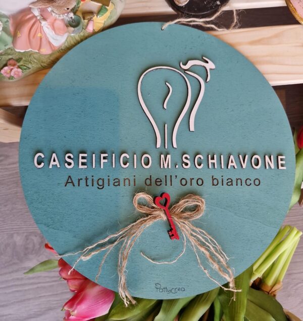 Cerchio logo inciso laser dipinto a mano caseficio schiavone  D.30cm Pattycrea