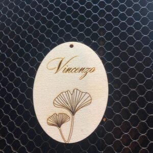 Segnaposto con nome e foglia ginkgo biloba 8x6cm cod 4709