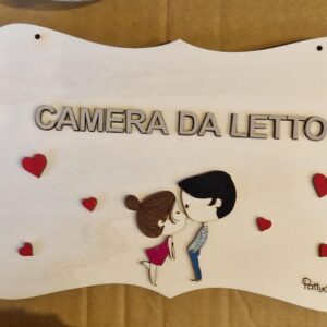 Targa fuoriporta camera da letto con omini dipinti  a mano   L.25x17cm con decori Pattycrea 4675