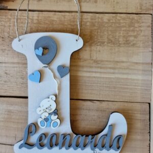 Lettera  in legno iniziale con nome e decori incisa laser H.15cm 2394