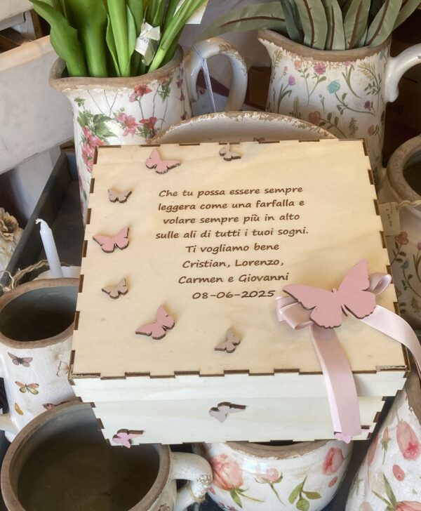 Scatola con dedica frase personalizzabile con farfalle cod 4789 pattycrea