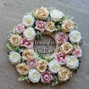 Ghirlanda doppio cerchio con nome famiglia fuoriporta rose personalizzabile scritta 40cm pattycrea 4851